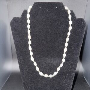 Vintage Mother of Pearl And Bead Necklace‎ - 19"